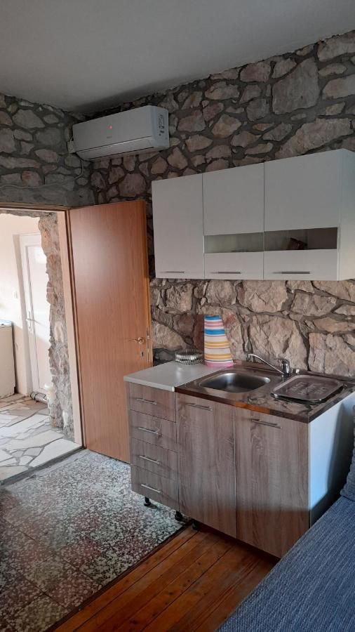 Appartement Kamena Kuca Family Rodin à Čapljina Extérieur photo