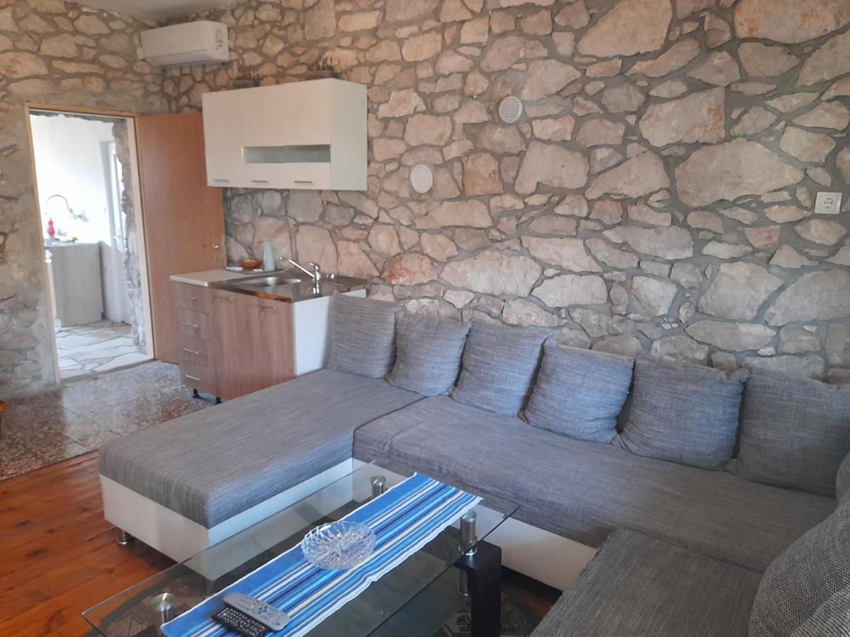 Appartement Kamena Kuca Family Rodin à Čapljina Extérieur photo
