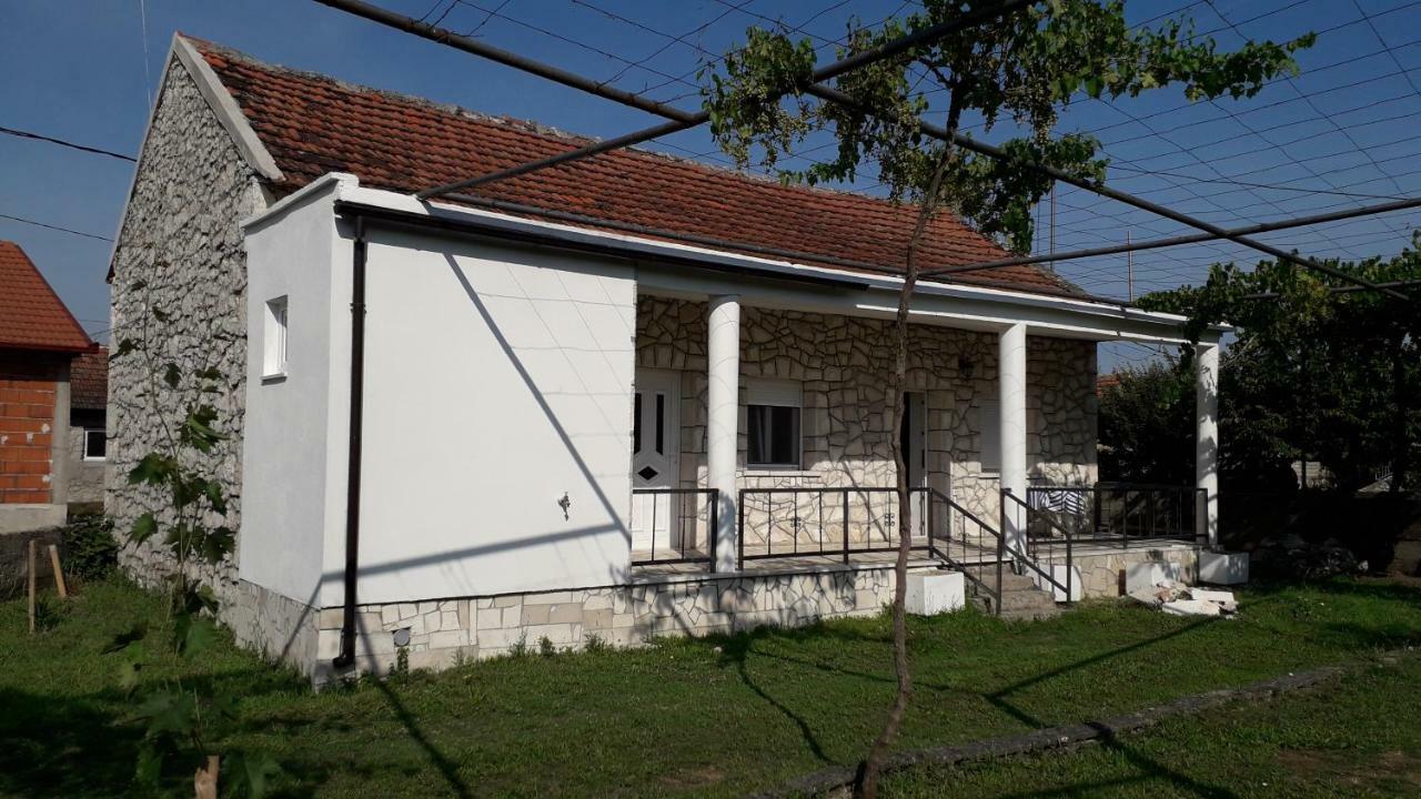 Appartement Kamena Kuca Family Rodin à Čapljina Extérieur photo