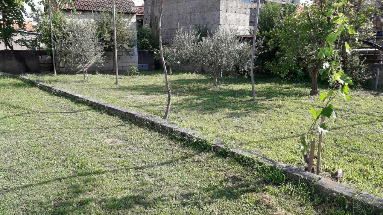 Appartement Kamena Kuca Family Rodin à Čapljina Extérieur photo